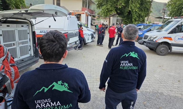 UEDAŞ ARAMA KURTARMA EKİBİ KARACABEY’DEKİ ARAMA ÇALIŞMALARINA KATILDI