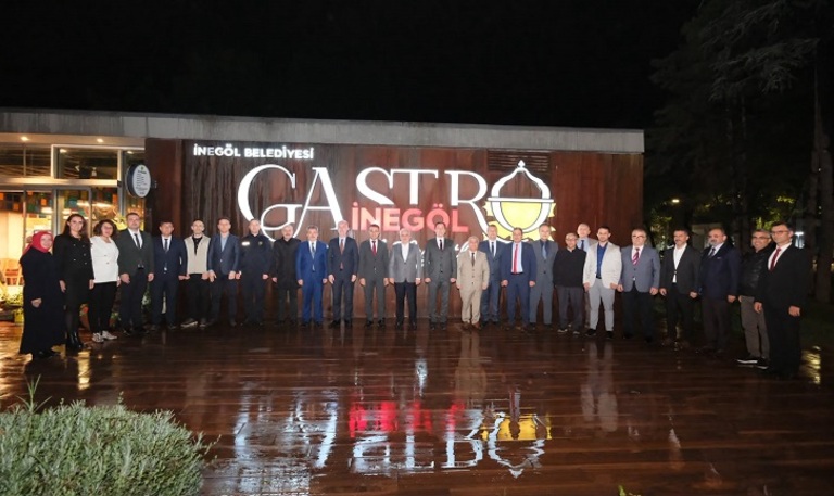 SERKAN AKKAYA’YA İNEGÖL’DE VEDA YEMEĞİ